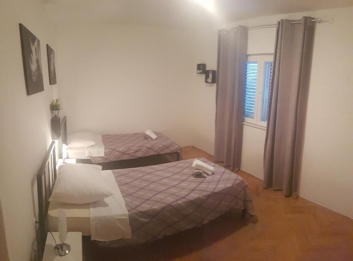 Apartman 4 Kilometar To City Centar 스플리트 외부 사진